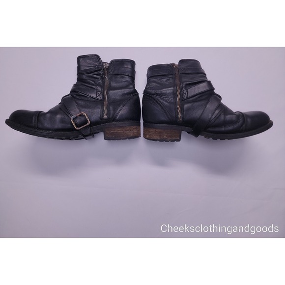 UGG Finney Black Leather Buckle Zipper Moto Biker Boots womens Size 8 - Picture 5 of 10
